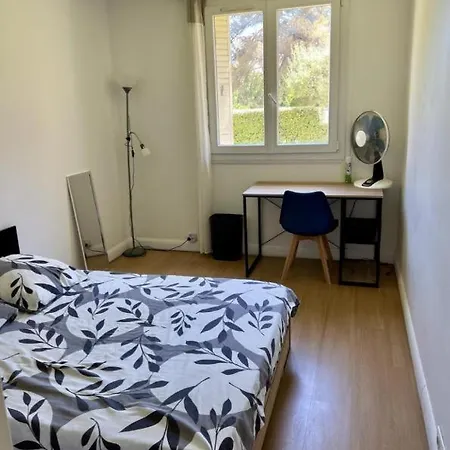 Apartament Peaceful Garden View, 20 Min From Nicea